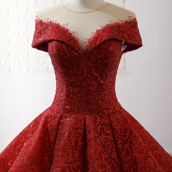 Luxus / Herrlich Rot Durchsichtige Hochzeits Brautkleider / Hochzeitskleider 2023 Ballkleid Rundhalsausschnitt Kurze Ärmel Applikationen Pailletten Sweep / Pinsel Zug Rüschen