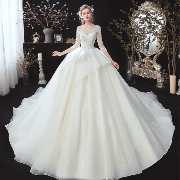 Snygga Fina Champagne Genomskinliga Brud Bröllopsklänningar 2020 Balklänning Urringning 3 4 Ärm Halterneck Appliqués Spets Beading Glittriga Glitter Tyll Chapel Train Ruffle