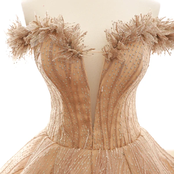 Luxe Doré Dansant Robe De Bal 2023 Robe Boule De l'épaule Transparentes Col v profond Manches Courtes Appliques En Dentelle Paillettes Longue Volants Dos Nu