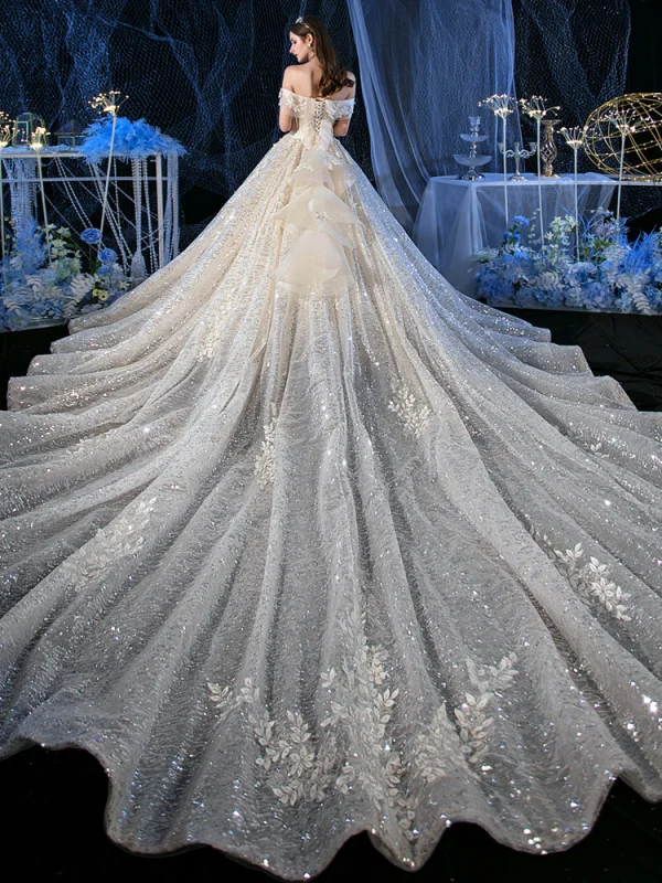 Sparkly Champagne Bridal Wedding Dresses 2020 Ball Gown Off-The-Shoulder Short Sleeve Backless Appliques Flower Sequins Beading Cathedral Train Ruffle