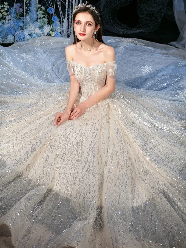 Sparkly Champagne Bridal Wedding Dresses 2020 Ball Gown Off-The-Shoulder Short Sleeve Backless Appliques Flower Sequins Beading Cathedral Train Ruffle