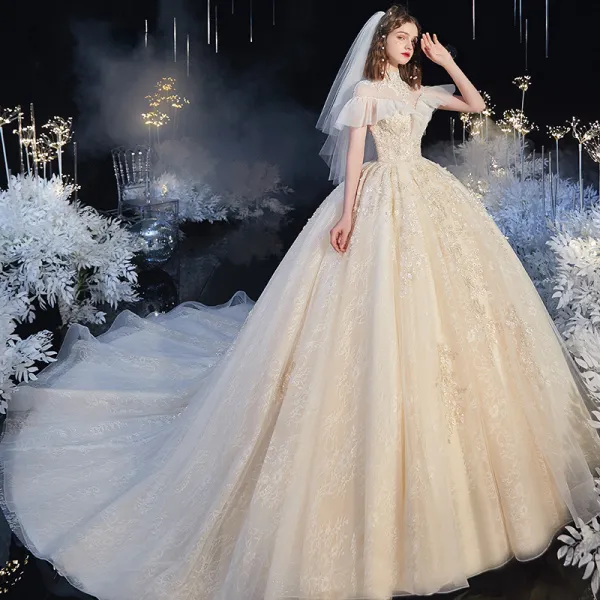 Audrey Hepburn Style Vintage / Retro Champagne See-through Bridal Wedding Dresses 2020 Ball Gown High Neck Short Sleeve Appliques Flower Beading Chapel Train Ruffle