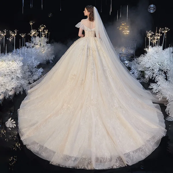 Audrey Hepburn Style Vintage / Retro Champagne See-through Bridal Wedding Dresses 2020 Ball Gown High Neck Short Sleeve Appliques Flower Beading Chapel Train Ruffle