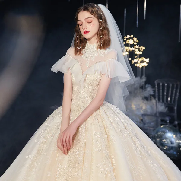 Audrey Hepburn Style Vintage / Retro Champagne See-through Bridal Wedding Dresses 2020 Ball Gown High Neck Short Sleeve Appliques Flower Beading Chapel Train Ruffle