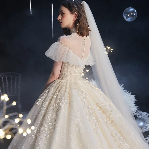 Audrey Hepburn Style Vintage / Retro Champagne See-through Bridal Wedding Dresses 2020 Ball Gown High Neck Short Sleeve Appliques Flower Beading Chapel Train Ruffle