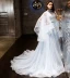 Vintage / Originale Bleu Ciel Transparentes Robe De Soirée 2019 Princesse Col Haut Manches Longues Appliques En Dentelle Ceinture Tachetée Tulle Tribunal Train Volants Dos Nu Robe De Ceremonie
