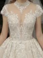 Vintage / Originale Champagne Transparentes La Mariée Robe De Mariée 2020 Robe Boule Col Haut Manches Courtes Dos Nu Glitter Appliques En Dentelle Perlage Cathedral Train Volants