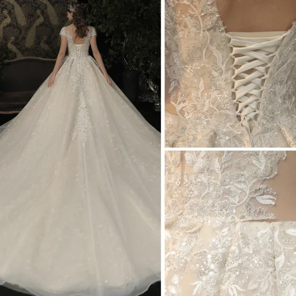Vintage / Originale Champagne Transparentes La Mariée Robe De Mariée 2020 Robe Boule Col Haut Manches Courtes Dos Nu Glitter Appliques En Dentelle Perlage Cathedral Train Volants