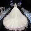 Skromna Kość Słoniowa ślubna Suknie Ślubne 2020 Suknia Balowa V-Szyja 3/4 Rękawy Aplikacje Z Koronki Frezowanie Perła Trenem Katedra Wzburzyć