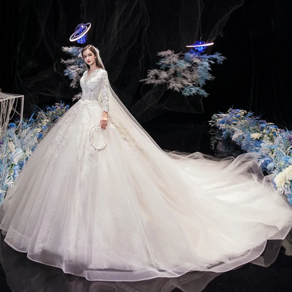 Modeste Ivoire La Mariée Robe De Mariée 2020 Robe Boule V-Cou 3/4 Manches Appliques En Dentelle Perlage Perle Cathedral Train Volants