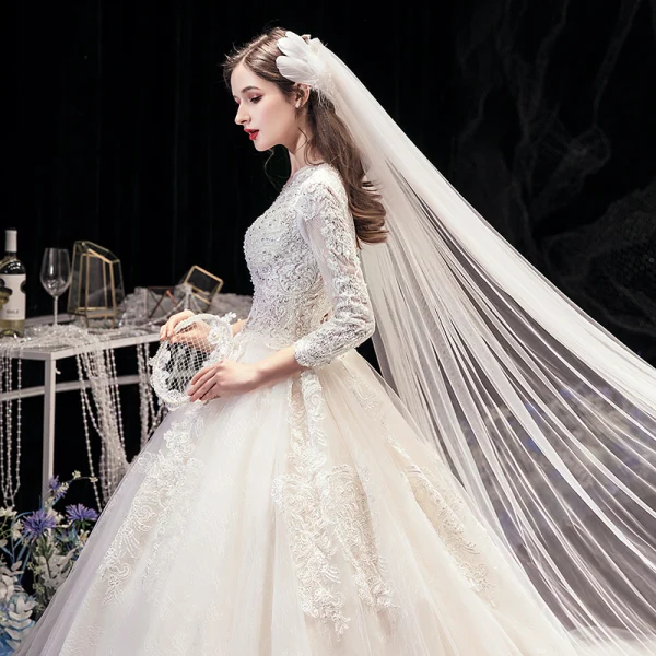 Modeste Ivoire La Mariée Robe De Mariée 2020 Robe Boule V-Cou 3/4 Manches Appliques En Dentelle Perlage Perle Cathedral Train Volants