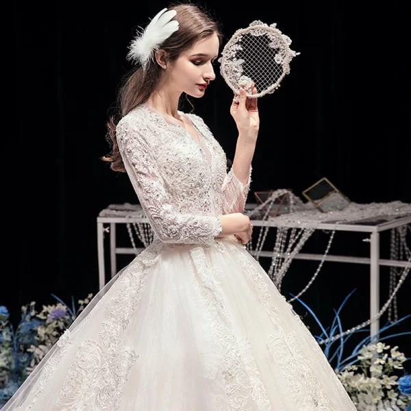 Modeste Ivoire La Mariée Robe De Mariée 2020 Robe Boule V-Cou 3/4 Manches Appliques En Dentelle Perlage Perle Cathedral Train Volants