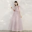 Elegante Pink Abendkleider 2020 A Linie V-Ausschnitt Ärmellos Applikationen Pailletten Glanz Tülle Lange Rüschen Rückenfreies Festliche Kleider
