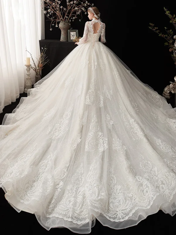 Style Chinois Ivoire Transparentes La Mariée Robe De Mariée 2020 Robe Boule Col Haut Gonflée Manches Longues Dos Nu Glitter Tulle Appliques En Dentelle Cathedral Train