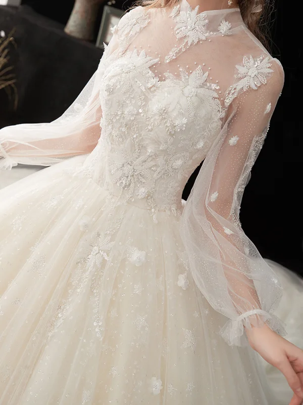 Style Victorien Champagne Transparentes La Mariée Robe De Mariée 2020 Robe Boule Col Haut Gonflée Manches Longues Dos Nu Glitter Tulle Appliques En Dentelle Perlage Cathedral Train Volants
