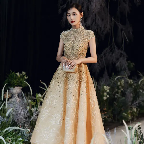 Vintage / Retro Gold Evening Dresses  2020 A-Line / Princess High Neck Short Sleeve Handmade  Beading Sweep Train Ruffle Formal Dresses