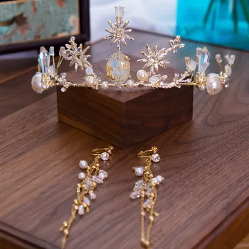 Elegant Gull Brudesmykker 2020 Legering Zirkon Perle Rhinestone Tiara Dusk Øredobber Bryllups Tilbehør
