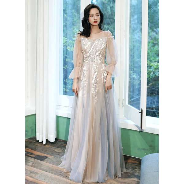 Romantique Champagne Robe De Soirée 2020 Princesse De l'épaule Gonflée Manches Longues Appliques En Dentelle Longue Volants Dos Nu Robe De Ceremonie