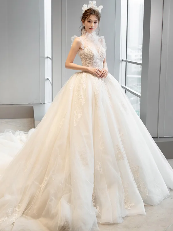 Vintage / Retro Champagne See-through Bridal Wedding Dresses 2020 Ball Gown High Neck Sleeveless Appliques Lace Glitter Tulle Beading Cathedral Train Ruffle