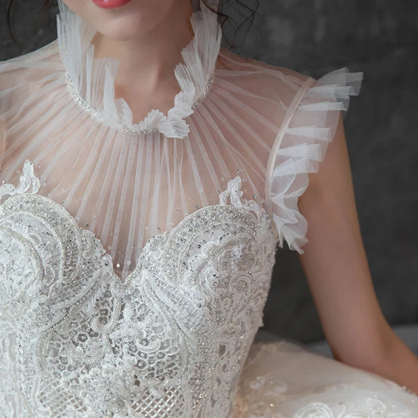 Vintage / Retro Champagne See-through Bridal Wedding Dresses 2020 Ball Gown High Neck Sleeveless Appliques Lace Glitter Tulle Beading Cathedral Train Ruffle