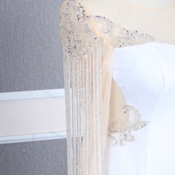 Haut de Gamme Blanche Transparentes Robe De Soirée 2020 Trompette / Sirène Encolure Dégagée Gonflée Manches Longues Perlage Train De Balayage Robe De Ceremonie
