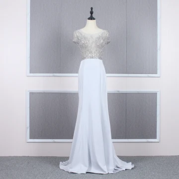 Haut De Gamme Argenté Transparentes Robe De Soirée 2020 Trompette Sirène Encolure Dégagée Manches Courtes Perlage Train De Balayage Volants Robe De Ceremonie