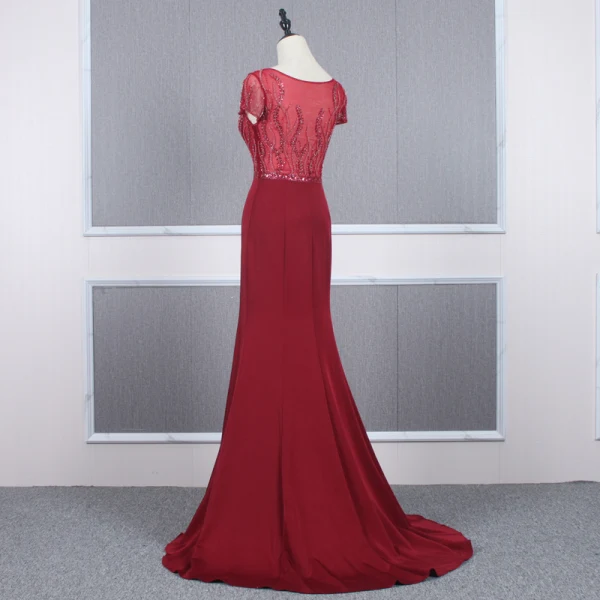 Haut de Gamme Rouge Transparentes Robe De Soirée 2020 Trompette / Sirène Encolure Dégagée Manches Courtes Perlage Train De Balayage Volants Robe De Ceremonie