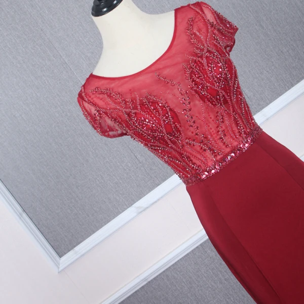 Haut de Gamme Rouge Transparentes Robe De Soirée 2020 Trompette / Sirène Encolure Dégagée Manches Courtes Perlage Train De Balayage Volants Robe De Ceremonie