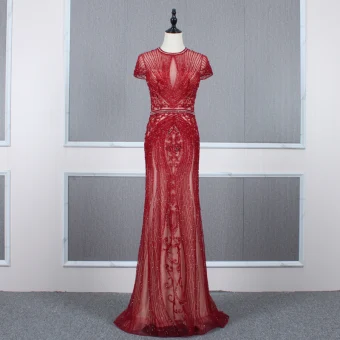 Luxe Rouge Transparentes Robe De Soirée 2020 Trompette Sirène Col Haut Manches Courtes Faux Diamant Perlage Train De Balayage Volants Robe De Ceremonie