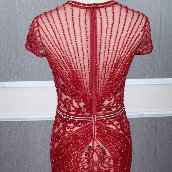 Luxe Rouge Transparentes Robe De Soirée 2020 Trompette / Sirène Col Haut Manches Courtes Faux Diamant Perlage Train De Balayage Volants Robe De Ceremonie