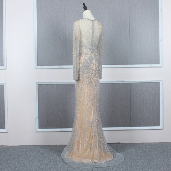Haut de Gamme Champagne Gris Transparentes Robe De Soirée 2020 Trompette / Sirène Encolure Dégagée Manches Longues Fait main Perlage Train De Balayage Robe De Ceremonie