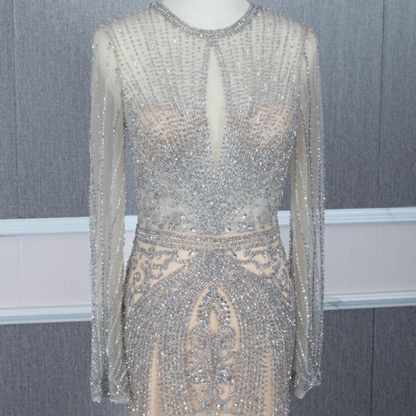 Haut de Gamme Champagne Gris Transparentes Robe De Soirée 2020 Trompette / Sirène Encolure Dégagée Manches Longues Fait main Perlage Train De Balayage Robe De Ceremonie