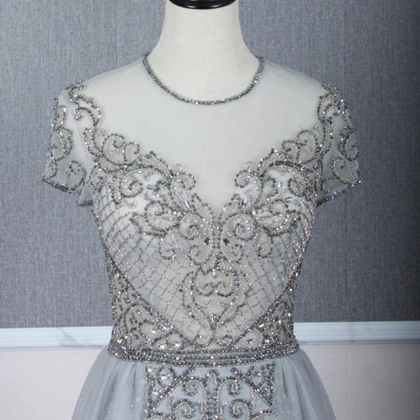 Haut de Gamme Rouge Transparentes Robe De Soirée 2020 Princesse Encolure Dégagée Manches Courtes Perlage Train De Balayage Volants Robe De Ceremonie