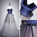 Elegant Kongeblå Suede Selskapskjoler 2020 Prinsesse Kjæreste Uten Ermer Sash Glitter Tyll Lange Buste Ryggløse Formelle Kjoler