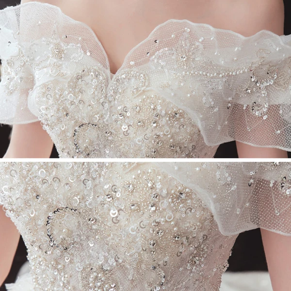 Chic / Belle Champagne La Mariée Robe De Mariée 2020 Robe Boule De l'épaule Manches Courtes Dos Nu Glitter Tulle Appliques En Dentelle Paillettes Perlage Cathedral Train Volants