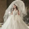 Oszałamiający Szampan ślubna Suknie Ślubne 2020 Suknia Balowa Kochanie Bez Rękawów Bez Pleców Cekiny Frezowanie Cekinami Tiulowe Trenem Katedra Wzburzyć