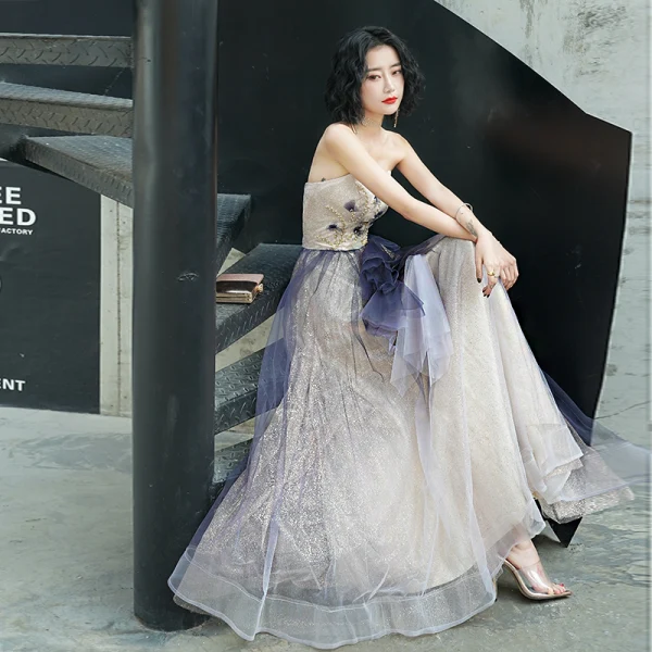 Elegant Champagne Purple Ballkjoler 2020 Prinsesse Kjæreste Uten Ermer Appliques Blomst Beading Glitter Tyll Lange Buste Ryggløse Formelle Kjoler