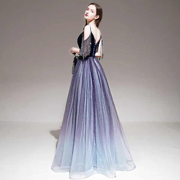 Elegante Violett Farbverlauf Abendkleider 2020 A Linie Spaghettiträger Kurze Ärmel Perlenstickerei Quaste Glanz Tülle Lange Rüschen Rückenfreies Festliche Kleider