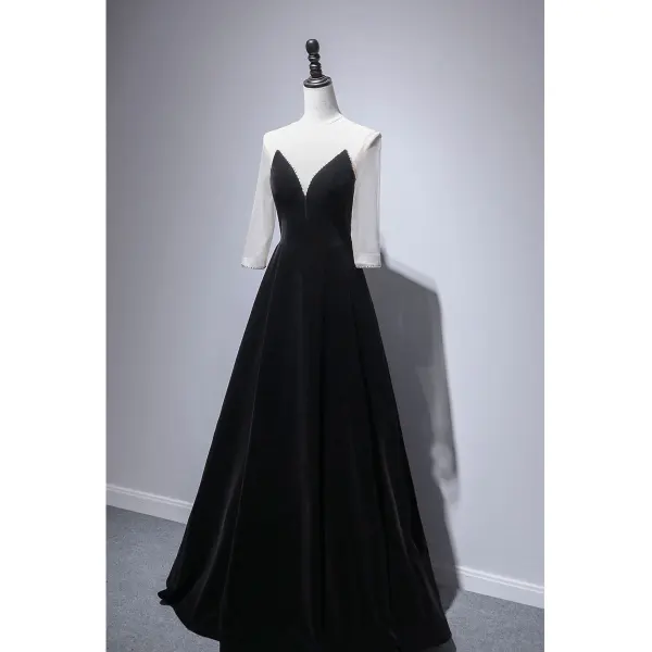 Modest / Simple Black Velour Winter Evening Dresses 2020 A-Line / Princess See-through Scoop Neck Long Sleeve Beading Floor-Length / Long Ruffle Backless Formal Dresses