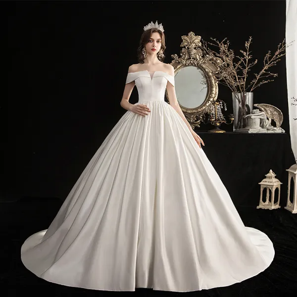 Modest / Simple Ivory Satin Bridal Wedding Dresses 2020 A-Line / Princess Off-The-Shoulder Short Sleeve Backless Sweep Train