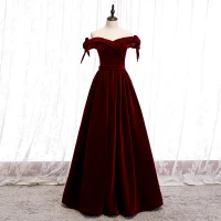 Erschwinglich Burgunderrot Velour Winter Abendkleider 2020 A Linie Off Shoulder Schleife Kurze Ärmel Stoffgürtel Lange Rückenfreies Festliche Kleider
