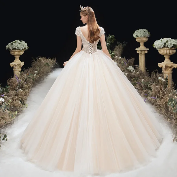 Chic / Belle Champagne La Mariée Robe De Mariée 2020 Robe Boule Col v profond Manches Courtes Dos Nu Perlage Longue Volants
