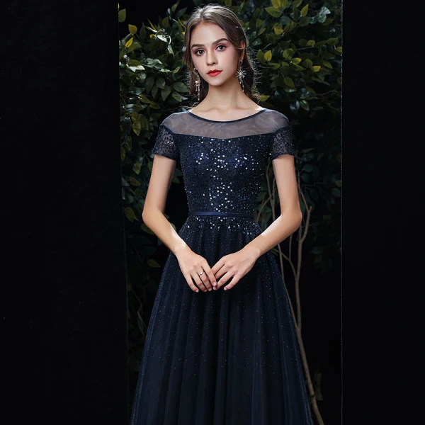 Chic / Belle Bleu Marine Transparentes Robe De Soirée 2020 Princesse Encolure Dégagée Manches Courtes Paillettes Perlage Ceinture Longue Volants Dos Nu Robe De Ceremonie