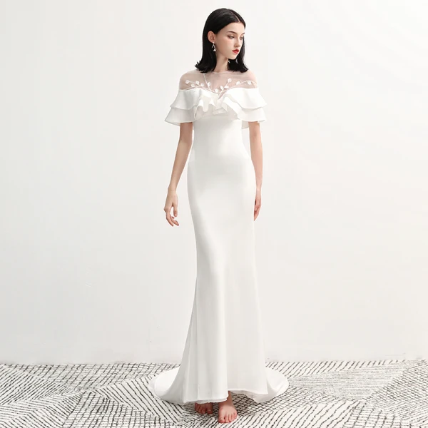 Mode Blanche Chiffon Transparentes Robe De Soirée 2020 Trompette / Sirène Encolure Dégagée Manches Courtes Appliques En Dentelle Tribunal Train Volants Dos Nu Robe De Ceremonie