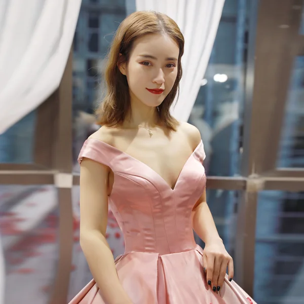 Flower Fairy Blushing Pink Red Carpet Evening Dresses  2023 Ball Gown Off-The-Shoulder Short Sleeve Appliques Flower Court Train Ruffle Backless Formal Dresses