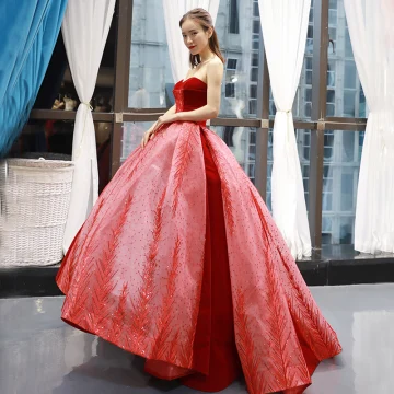 High End Red Suede Prom Dresses 2023 Ball Gown Sweetheart Sleeveless Beading Appliques Sequins Sweep Train Ruffle Backless Formal Dresses