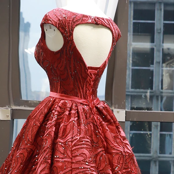 Luxus / Herrlich Rot Roter Teppich Abendkleider 2023 A Linie Eckiger Ausschnitt Kurze Ärmel Rückenfreies Herzförmig Applikationen Spitze Pailletten Stoffgürtel Hof-Schleppe Rüschen