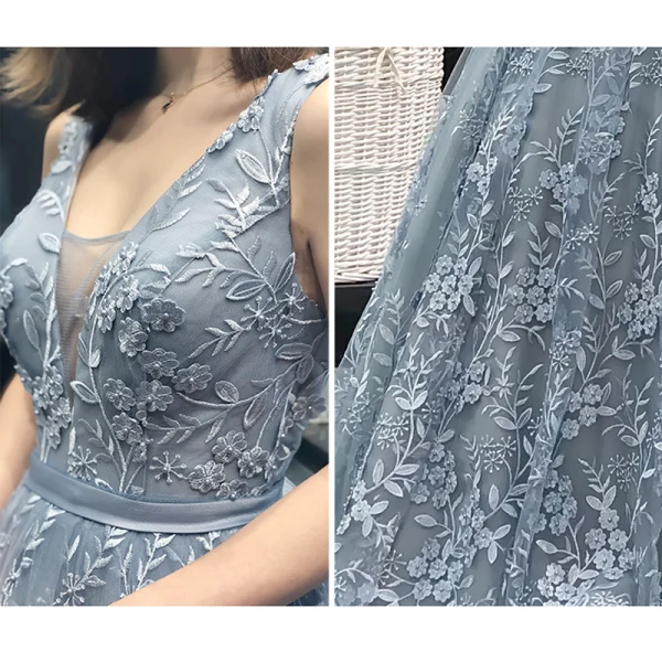 Haut de Gamme Gris Bleu Ciel Robe De Soirée 2023 Princesse Transparentes Col v profond Sans Manches Appliques En Dentelle Perlage Tribunal Train Volants Dos Nu