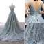 Haut de Gamme Gris Bleu Ciel Robe De Soirée 2023 Princesse Transparentes Col v profond Sans Manches Appliques En Dentelle Perlage Tribunal Train Volants Dos Nu