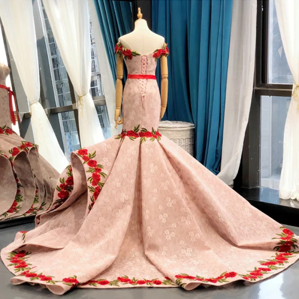 Luxury / Gorgeous Pearl Pink Lace Evening Dresses  2023 Trumpet / Mermaid Off-The-Shoulder Short Sleeve Appliques Embroidered Flower Sash Court Train Ruffle Backless Formal Dresses